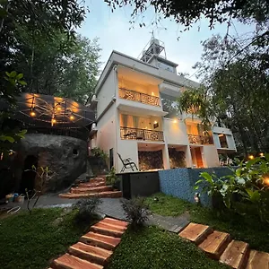 Hunters Hideout Resort Wayanad